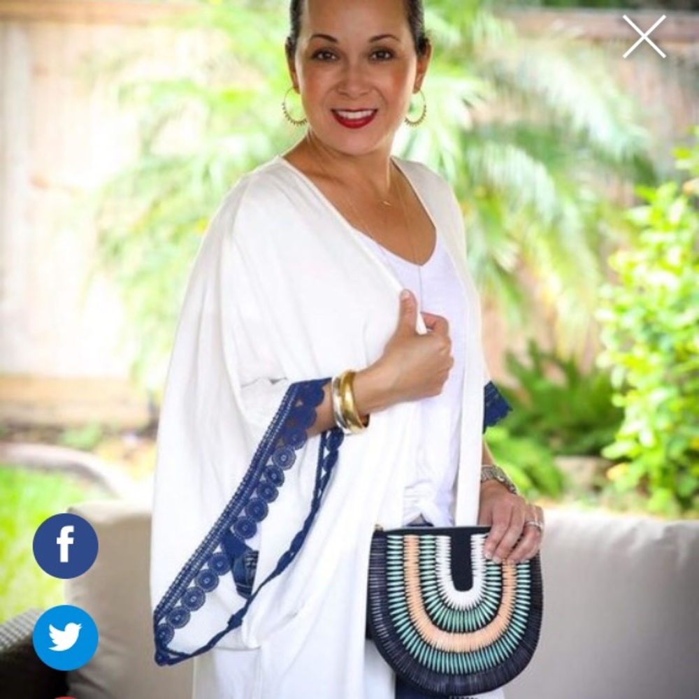 Stella & Dot | Limited Edition Navy/Teal/Peach Hand-Beaded Clutch Retired - Picture 5 of 13